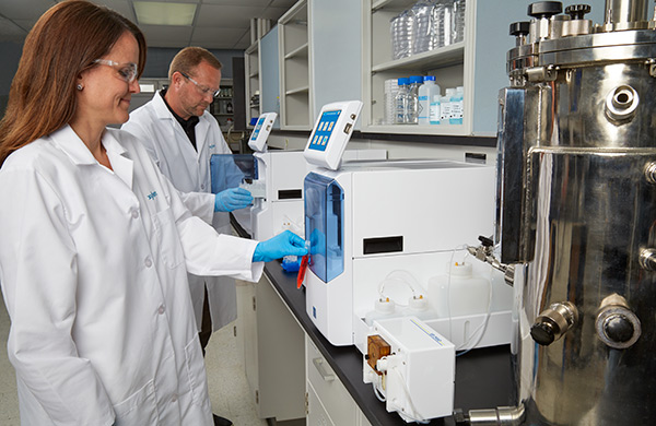 YSI-Life-Sciences-Customer-Applications-Cover.jpg